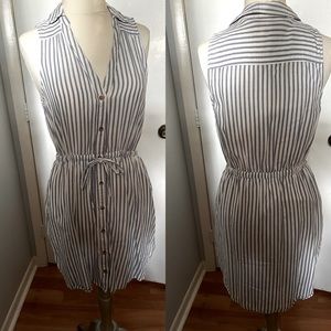 Abercrombie & Fitch seersucker dress Size M